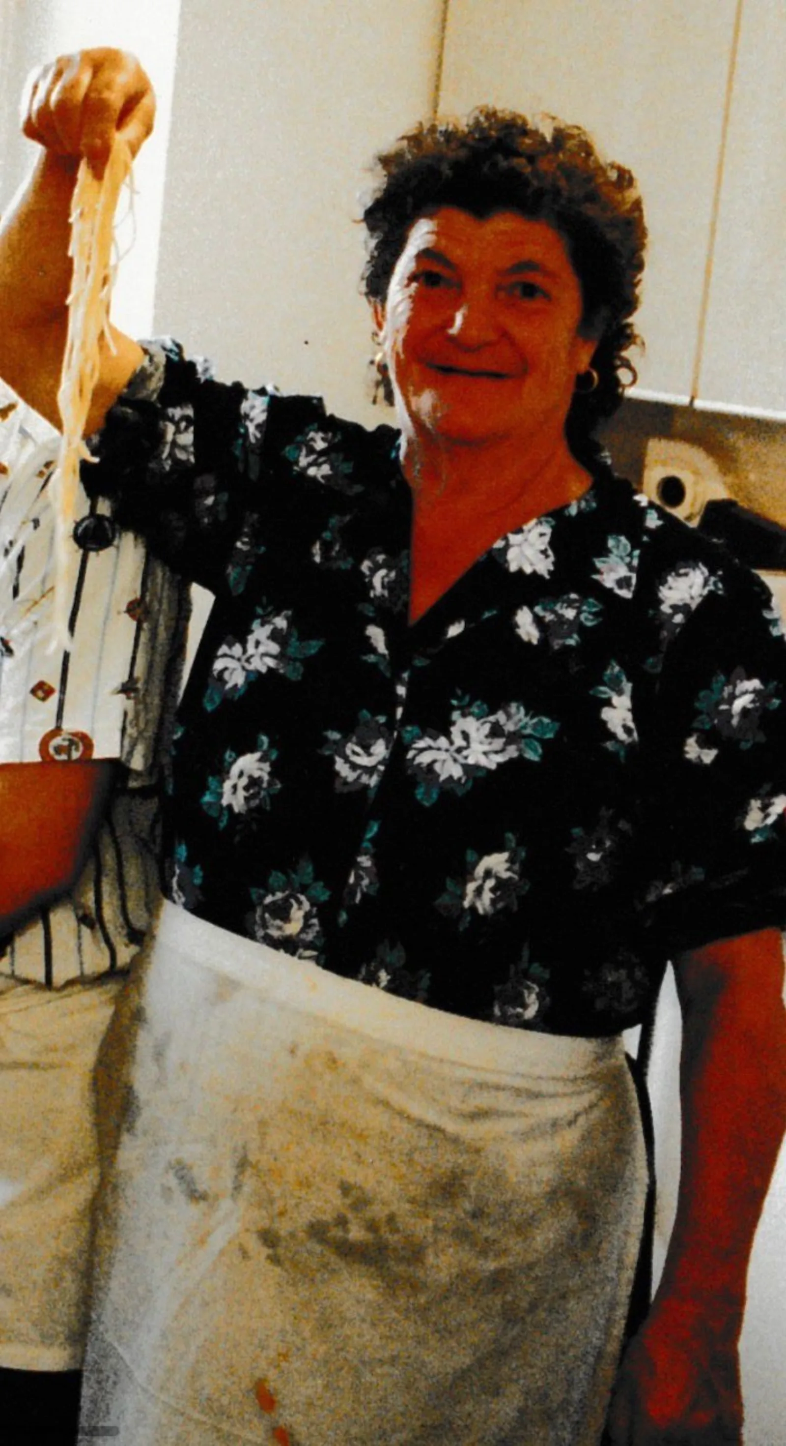 Oma Maria mit frischer Pasta